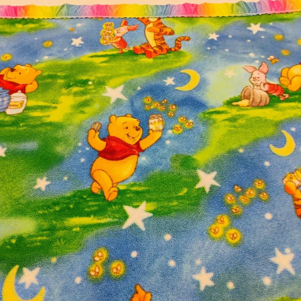 Vtg Disney Winnie the Pooh Piglet‎ Tigger Fleece Baby Blanket Rainbow Satin Trim